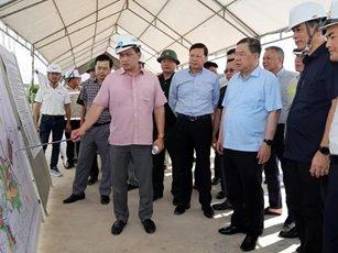 Hoàn thành đồng bộ sân bay Long Thành và cao tốc TP Hồ Chí Minh - Long Thành - Dầu Giây trong năm 2026