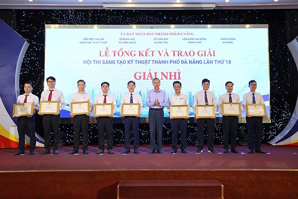 Đồng thời có 2 giải pháp đạt giải Nhì tại hội thi lần này.