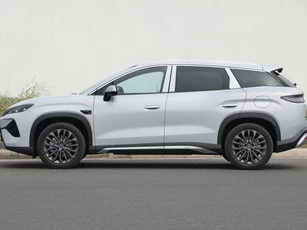 SUV hạng D tiêu thụ 3,3 lít xăng/100 km, trang bị tiên tiến, giá hơn 500 triệu đồng