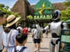 Robot AI 'Make in Vietnam' thử sức trong môi trường du lịch thực tế