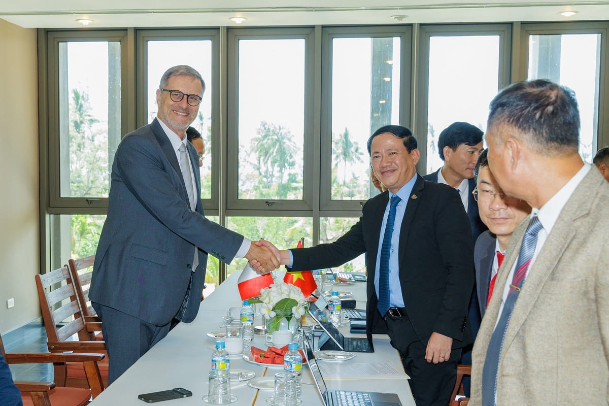 Đại sứ Pháp Olivier Brochet: Khoa học tạo sức hút mới cho Gia Lai