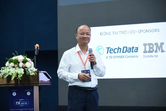 Ông Nguyễn Hồng Phong - Tổng Giám đốc Tập đoàn Tiến Nông.