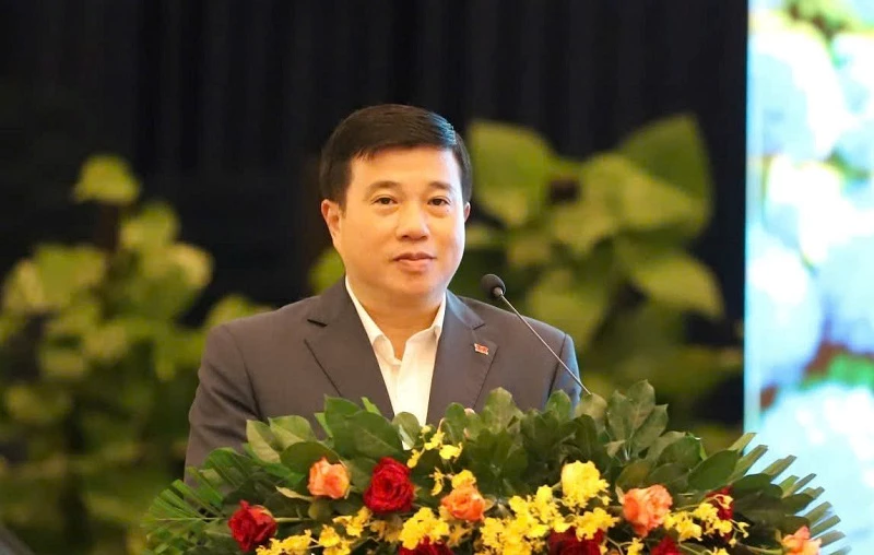Bí thư Tỉnh ủy Lâm Đồng Y Thanh Hà Niê Kđăm phát biểu khai mạc hội thảo.