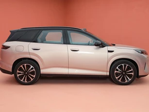 SUV hạng C công suất 326 mã lực, giá gần 500 triệu đồng, khách hàng thi nhau ‘chốt đơn’