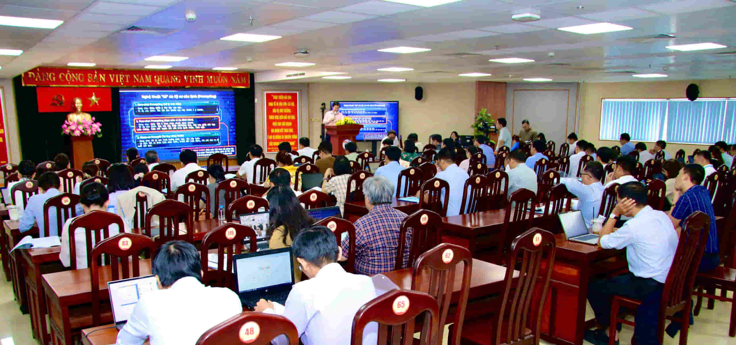 TP Hồ Chí Minh đẩy mạnh đào tạo AI cho cán bộ, công chức
