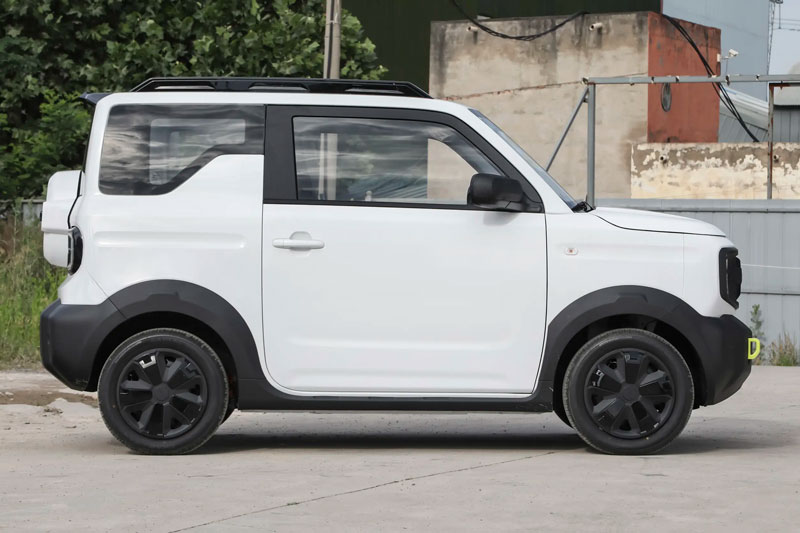 Xe điện mini đậm chất off-road, giá gần 200 triệu đồng