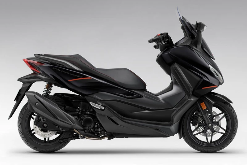 Honda Forza 350 2026.