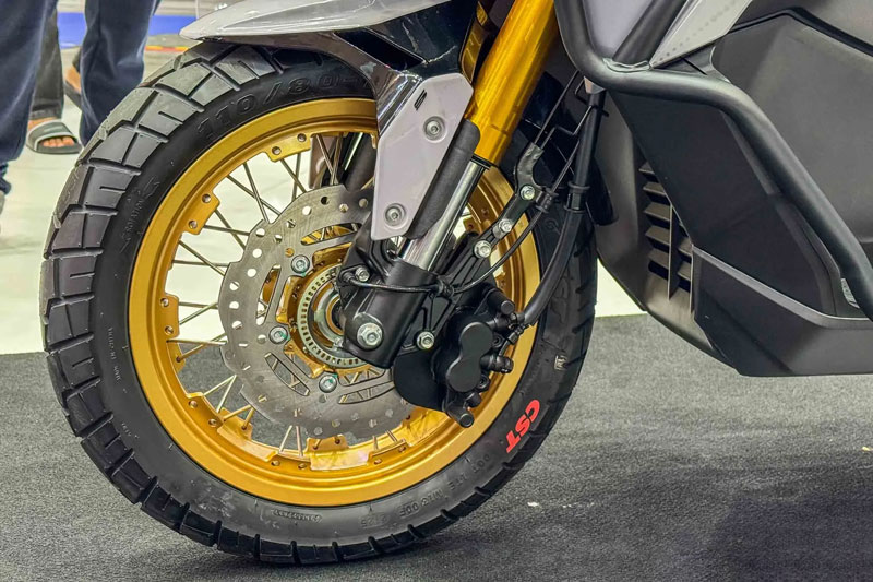 Xe tay ga 249cc, phanh ABS 2 kênh, TCS, màn hình TFT 7 inch, giá gần 90 triệu đồng
