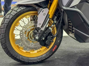 Xe tay ga 249cc, phanh ABS 2 kênh, TCS, màn hình TFT 7 inch, giá gần 90 triệu đồng