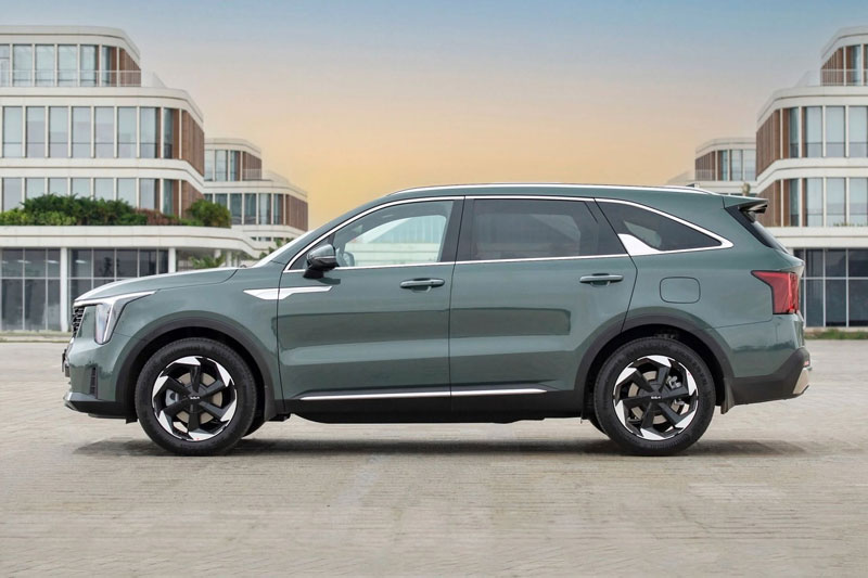Khám phá Kia Sorento Hybrid vừa trình làng tại Việt Nam: Mạnh 232 mã lực, siêu tiết kiệm xăng