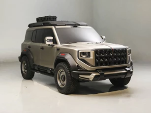 SUV địa hình dài hơn 5,1 mét, công suất 843 mã lực, trang bị tiên tiến