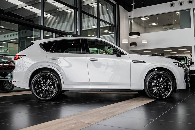 Mazda giới thiệu CX-60 phiên bản 3.3G AWD 2026, giá hơn 1,6 tỷ đồng
