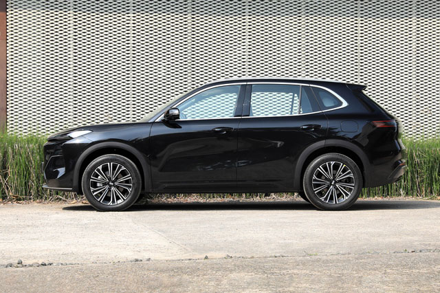 SUV chạy điện hạng C mạnh 218 mã lực, phạm vi hoạt động 605 km, giá chưa tới 430 triệu đồng