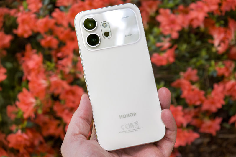 Smartphone camera 200MP, pin 7.000mAh cấu hình tốt, giá gần 18 triệu đồng