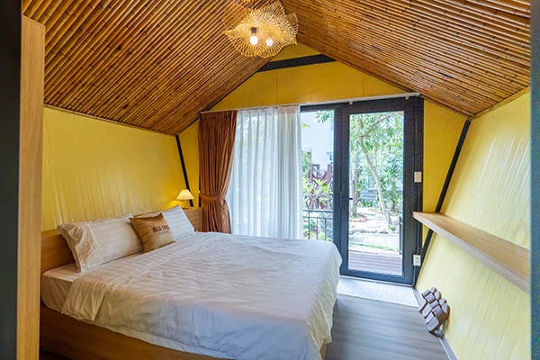 Các bungalow được thiết kế theo phong cách tối giản, hài hòa với thiên nhiên.