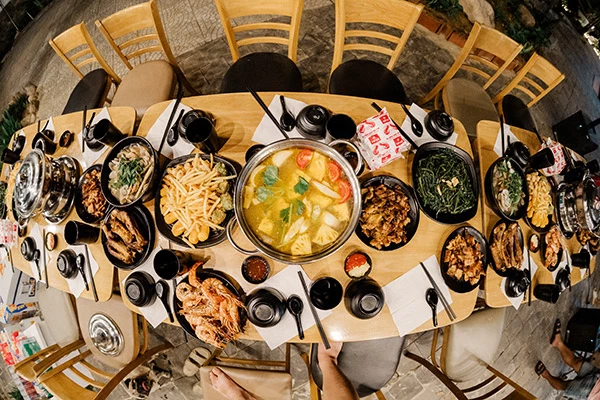 Các set menu được thiết kế đa dạng.
