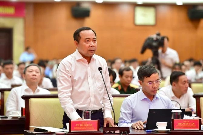 Bộ trưởng Bộ Khoa học và Công nghệ Vũ Hải Quân. Bộ trưởng Bộ Khoa học và Công nghệ Vũ Hải Quân.