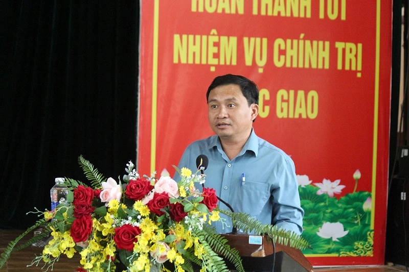 Ông Dương Thái Hội – Giám đốc Trung tâm Dịch vụ tổng hợp xã Đam Rông 2, phát biểu khai mạc. 
