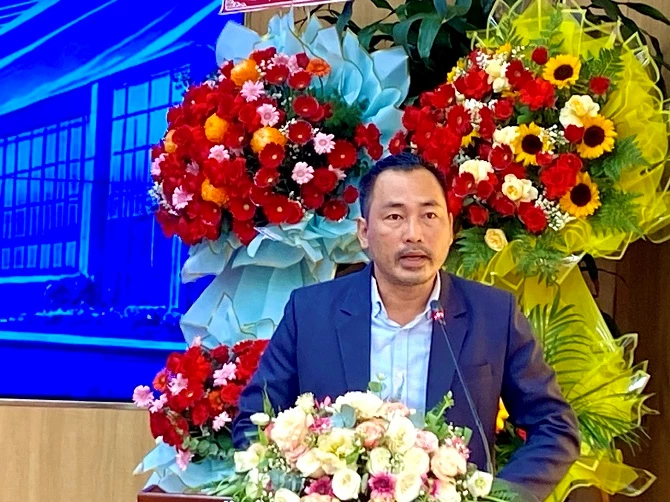 Ảnh 2 – Ông Trần Nguyễn Phương Nam - Giám đốc đầu tư Công ty TNHH Khu công nghiệp Đại Ngãi cam kết quyết tâm thực hiện dự án đúng tiến độ Ảnh 2 – Ông Trần Nguyễn Phương Nam - Giám đốc đầu tư Công ty TNHH Khu công nghiệp Đại Ngãi cam kết quyết tâm thực hiện dự án đúng tiến độ