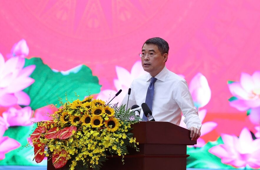 TP Hồ Chí Minh phát động phong trào thi đua tăng trưởng bền vững