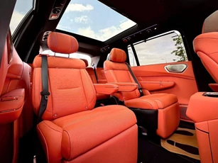 SUV hạng sang công suất 708 mã lực, giá gần 3,1 tỷ tại Việt Nam, cạnh tranh Lexus LX 600