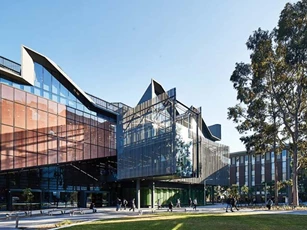 Đại học Monash vươn lên vị trí 31 thế giới