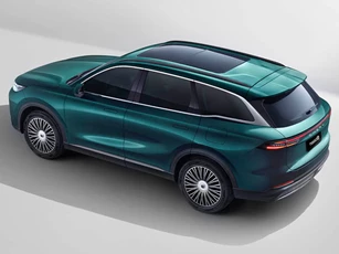 SUV dài hơn 4,8 mét, công suất 256 mã lực, giá gần 1,1 tỷ đồng