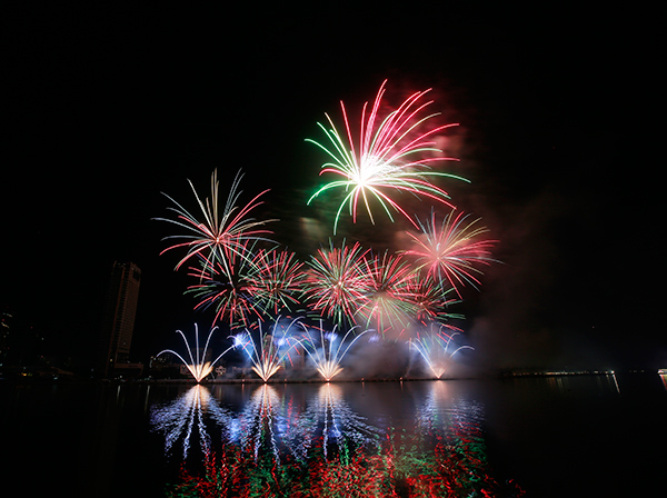 Trung Quốc, Bồ Đào Nha vào chung kết Lễ hội pháo hoa quốc tế Đà Nẵng 2026