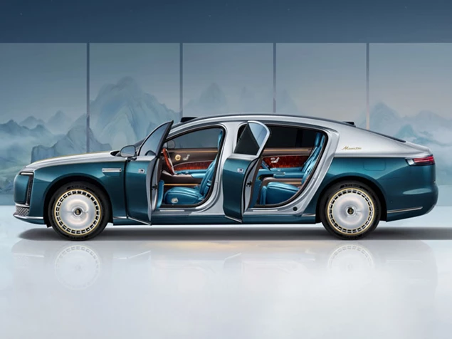 Xe sedan 4 chỗ siêu sang, công suất 863 mã lực, giá gần 5,4 tỷ đồng