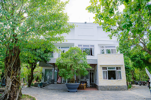 Old Tree Garden – Khoảng xanh bình yên giữa miền di sản
