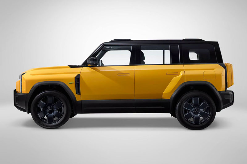 SUV địa hình mạnh 422 mã lực, thiết kế hầm hố, giá gần 700 triệu đồng