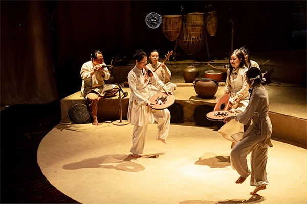 GOm Show là bức tranh đa sắc của âm nhạc và thị giác.
