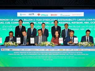 VPBank cùng 15 định chế tài chính quốc tế ký kết khoản vay hợp vốn liên kết bền vững đầu tiên trị giá 1,44 tỷ USD
