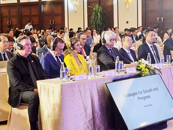 Các đại biểu trong và ngoài nước tham dự khai mạc DBFTW2026. Các đại biểu trong và ngoài nước tham dự khai mạc DBFTW2026.