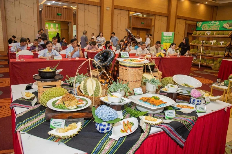 Nghệ thuật ẩm thực sầu riêng với thực đơn 7 món ăn sáng tạo độc đáo. Nghệ thuật ẩm thực sầu riêng với thực đơn 7 món ăn sáng tạo độc đáo.