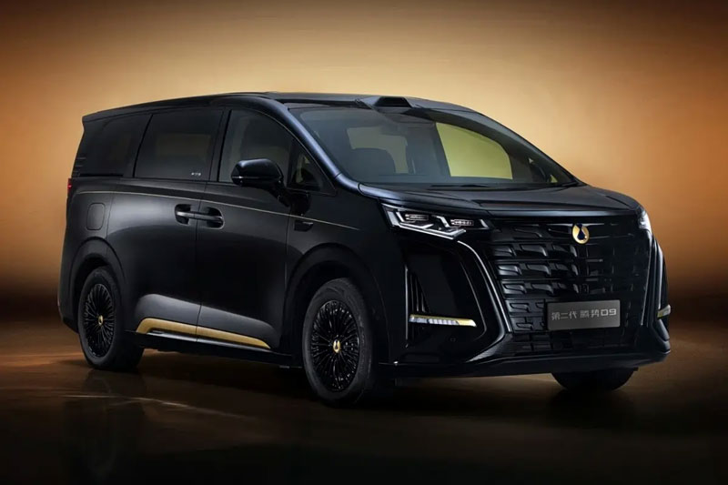 Xe MPV dài hơn 5,2 mét, công suất 550 mã lực, giá hơn 1,4 tỷ đồng