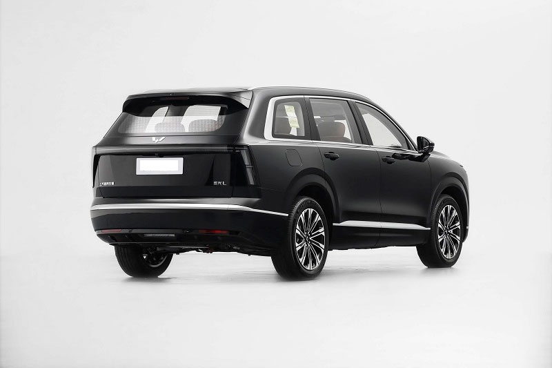SUV hạng D siêu tiết kiệm xăng, trang bị tiên tiến, giá từ 455 triệu đồng