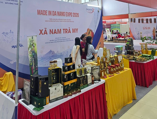 Sản phẩm sâm Ngọc Linh của xã Nam Trà My tham dự hội chợ hàng xuất khẩu TP Đà Nẵng năm 2026. Sản phẩm sâm Ngọc Linh của xã Nam Trà My tham dự hội chợ hàng xuất khẩu TP Đà Nẵng năm 2026.