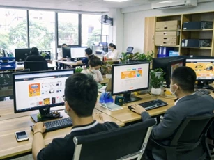 Thương mại số lên ngôi, doanh nghiệp phải đầu tư công nghệ và nhân lực