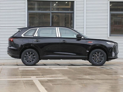 SUV hạng sang tiêu thụ 2,86 lít xăng/100 km, giá hơn 700 triệu đồng