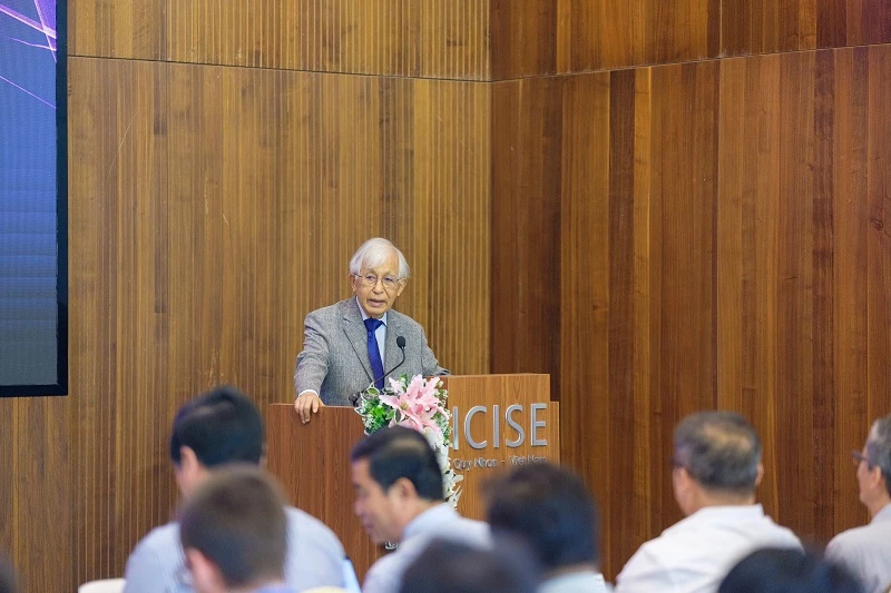 GS Trần Thanh Vân - Chủ tịch Hội Khoa học Gặp gỡ Việt Nam, Giám đốc ICISE, chia sẻ tại chương trình.