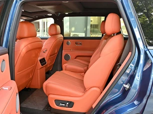 SUV 6 chỗ ông suất công suất 313 mã lực, trang bị tiên tiến, giá gần 700 triệu đồng