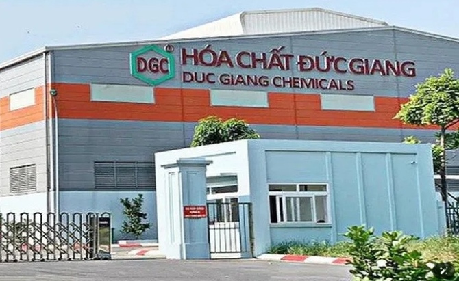 Động thái của hóa chất Đức Giang DGC sau khi hai thành viên HĐQT bị khởi tố