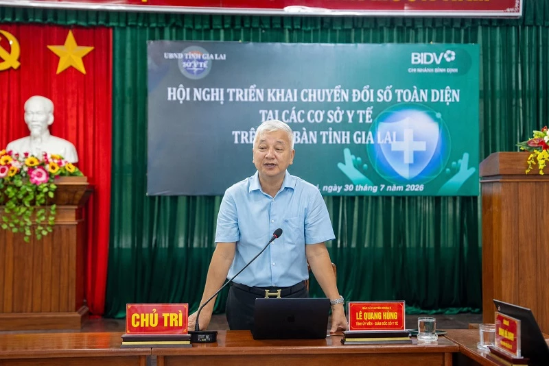 Ông Lê Quang Hùng - Giám đốc Sở Y tế tỉnh Gia Lai, phát biểu tại hội nghị. 