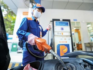 Triển khai quyết liệt nhiều chính sách miễn, giảm thuế cho xăng dầu