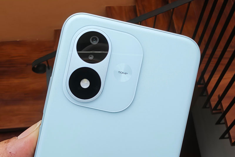 Smartphone chip Snapdragon 4 Gen 4, pin 8.000mAh, giá gần 8 triệu đồng