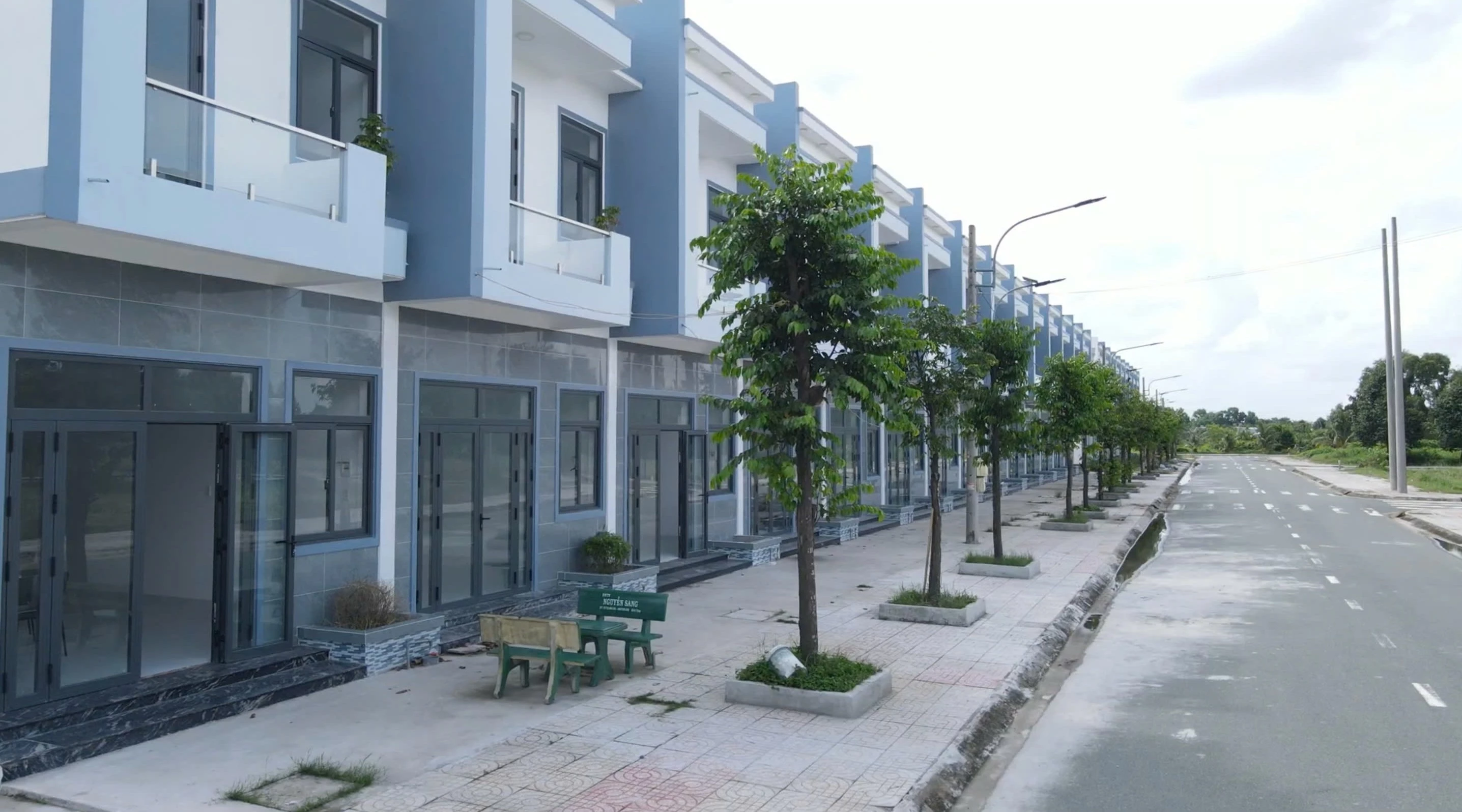 Nhà ở thấp tầng của dự án đã hoàn thiện để đưa ra thị trường.