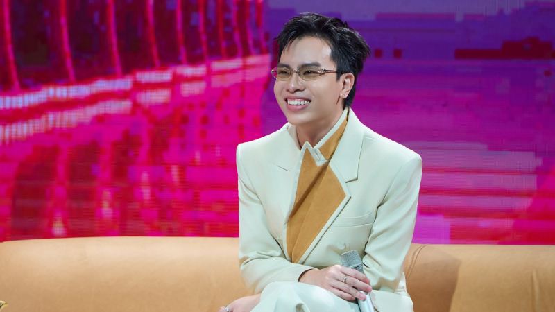 Hứa Kim Tuyền trải lòng về hành trình tạo nên loạt hit và cơ duyên với nhạc sĩ Giáng Son