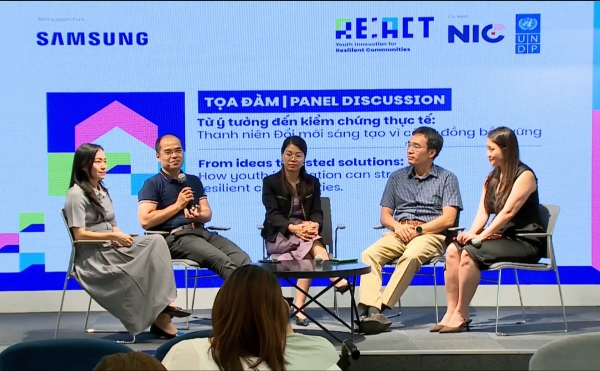 Hỗ trợ thanh niên tiên phong giải quyết bài toán cộng đồng bằng công nghệ