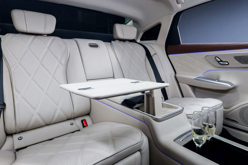 Xe sedan hạng D mạnh 639 mã lực, nội thất sang chảnh, giá gần 600 triệu đồng